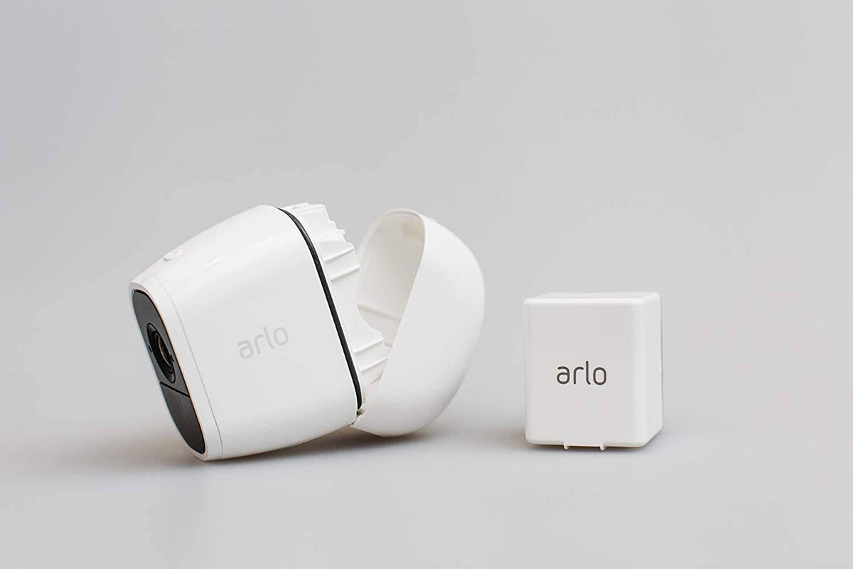 White 1080p Wireless Security Camera D7882