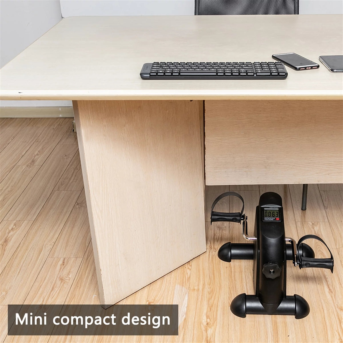 Mini Exercise Bike with LCD Screen Z93203