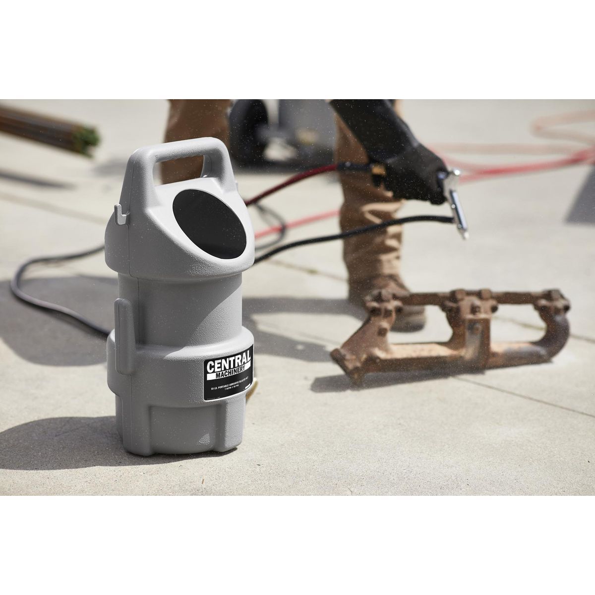 50 lb. Portable Abrasive Blaster Kit O854096