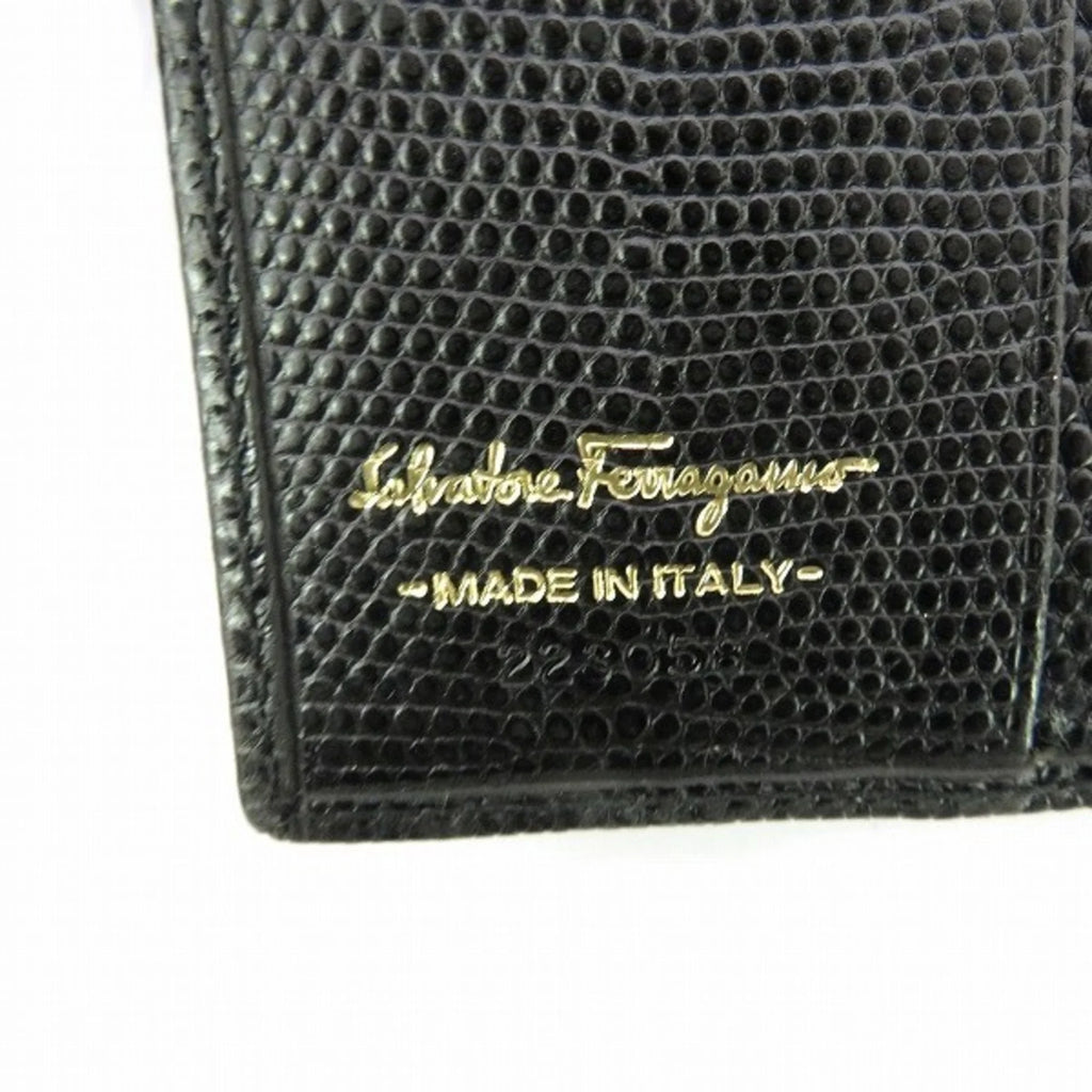 Pre-Owned Black Bifold Wallet V393