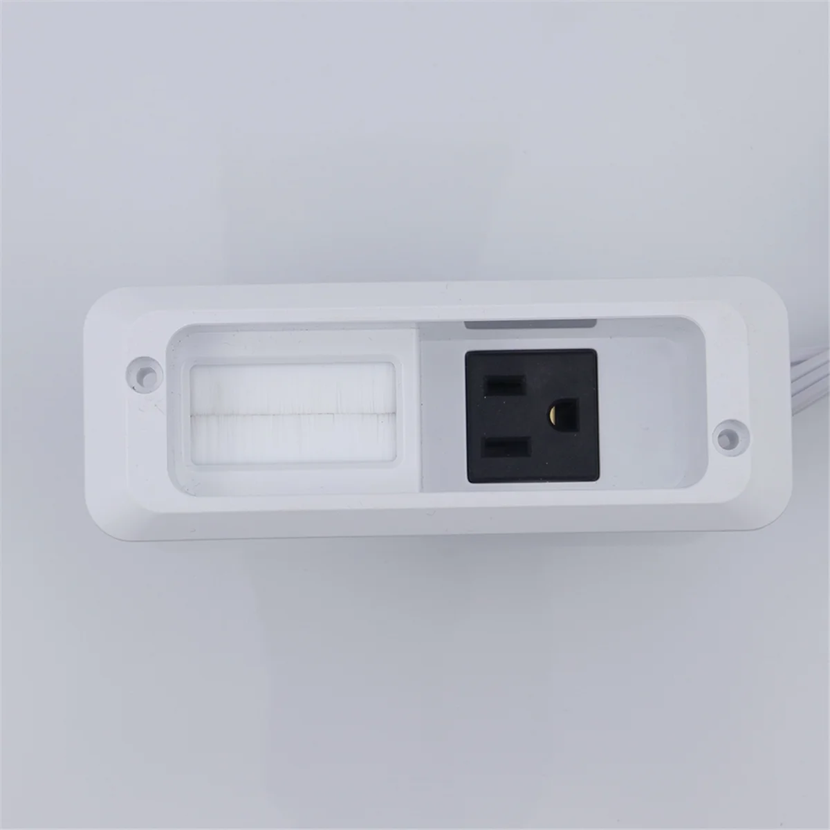 Cable Management Kit with US Plug V7889