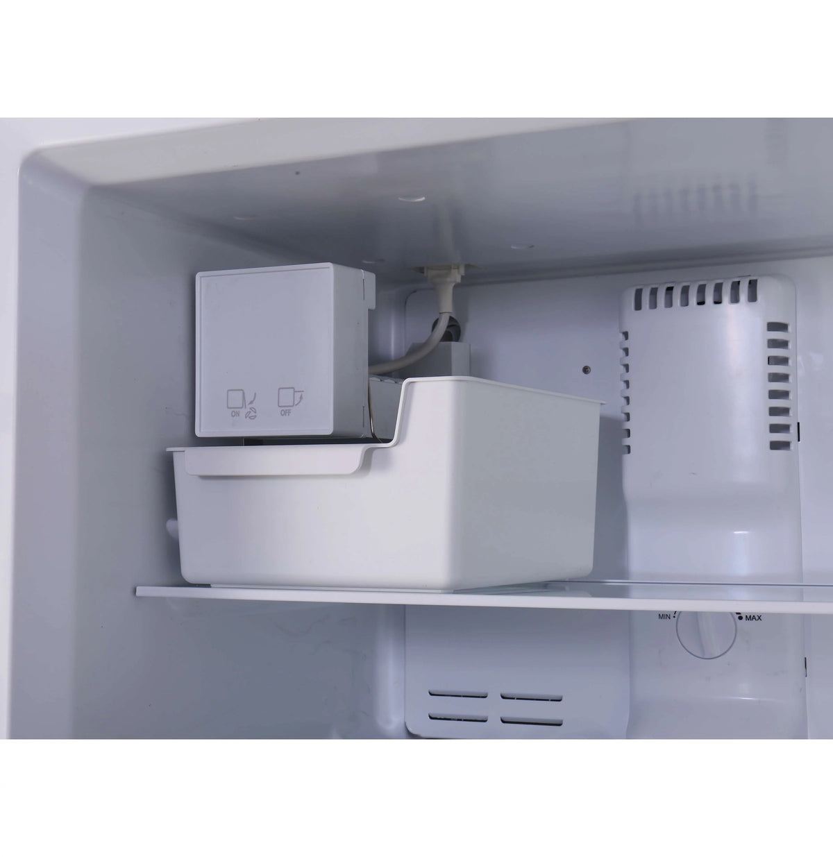 18 cu.ft. Retro Refrigerator with Ice Maker C287
