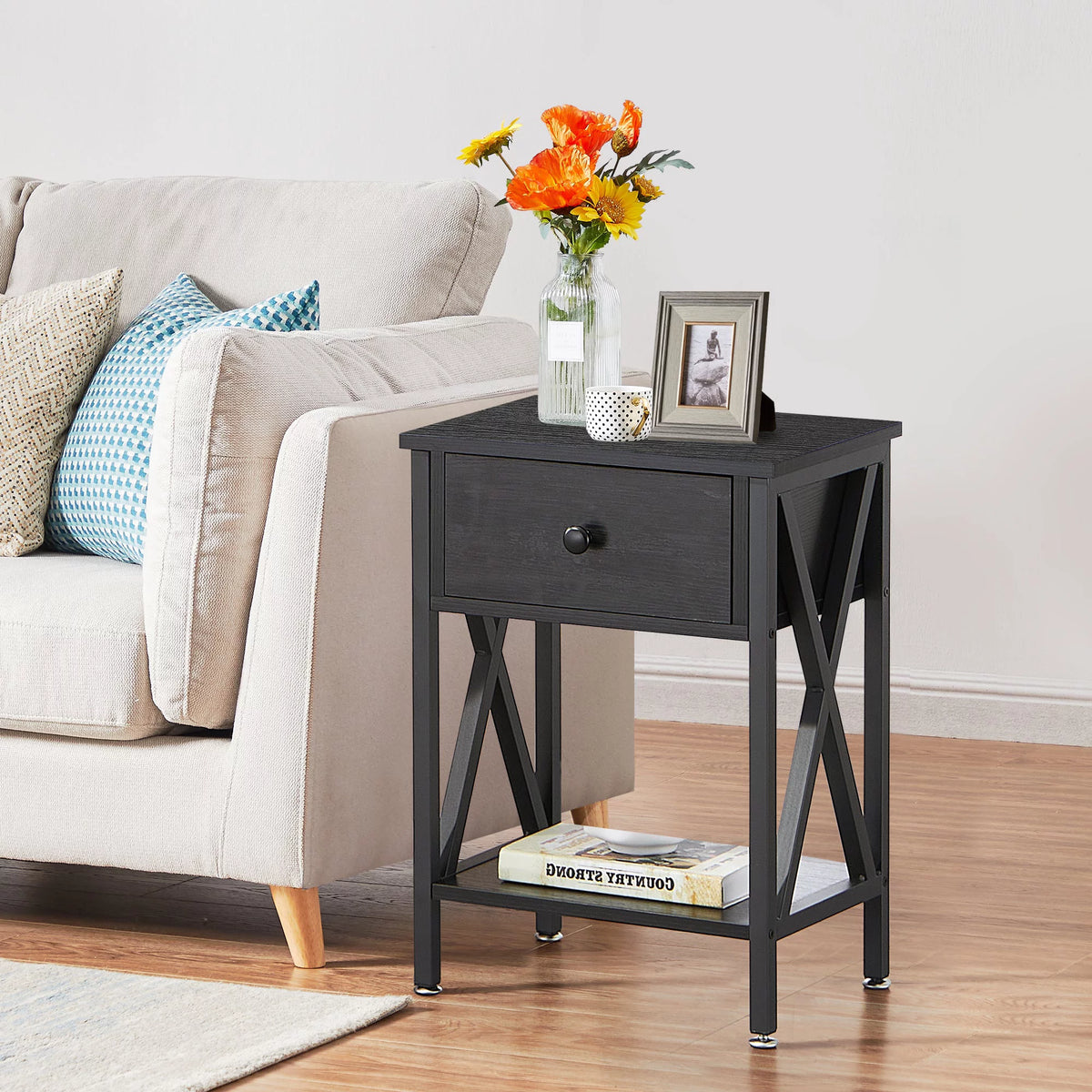 3-Piece Bedroom Set with Queen Size Bed Frame and Nightstands S606670