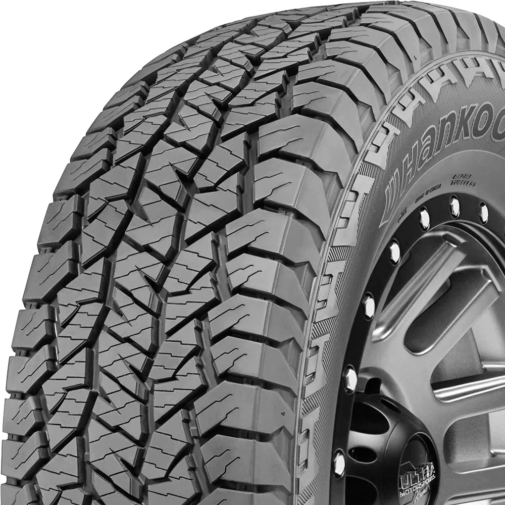 255/70R18 113T Tire U280420