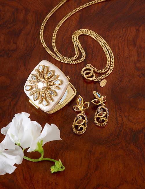 Bejeweled Compact O340