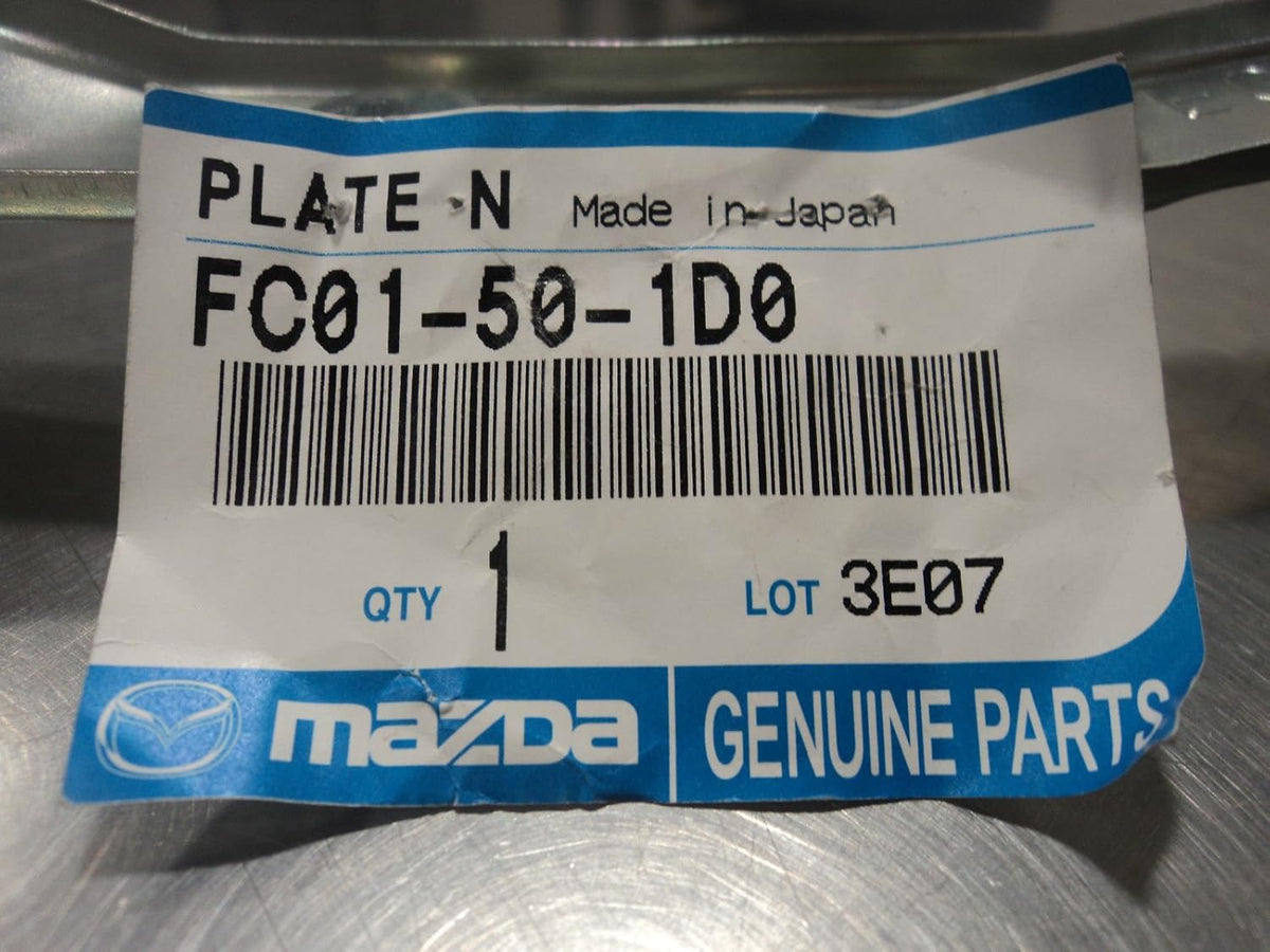 Front Left and Right Bumper Retainer Bracket Set Pack of 2 B430